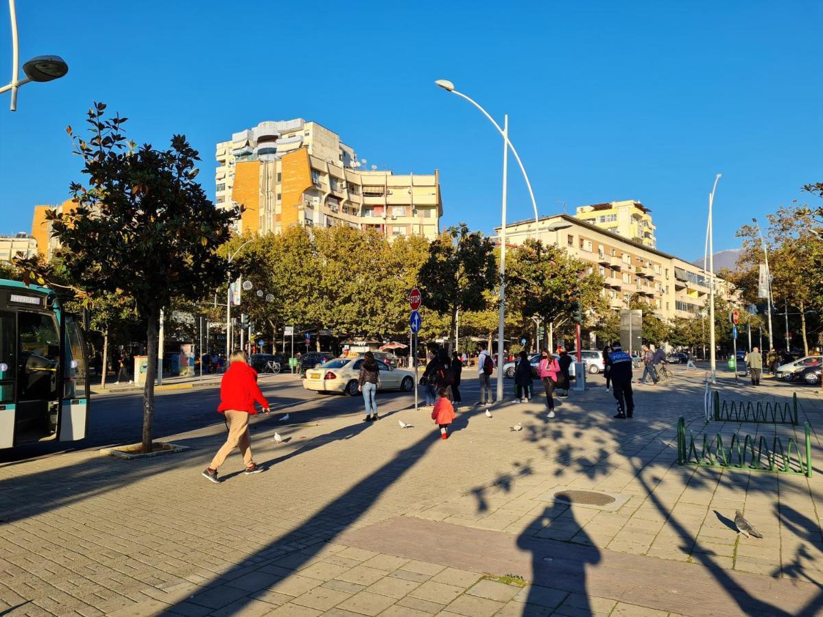 9 Kateshet * Tirana